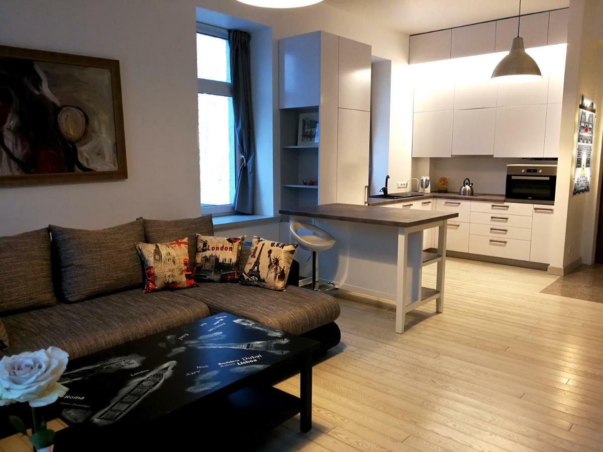 Vilnius Apartment With Stained Glass מראה חיצוני תמונה